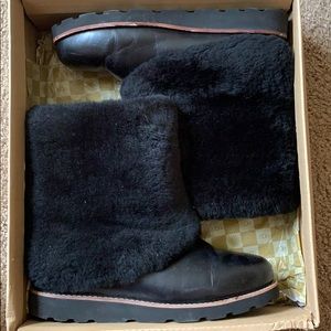 Black Maylin Ugg Boots